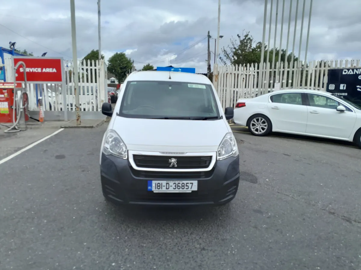 Peugeot Partner 2018 only 115,000 kms - Image 2
