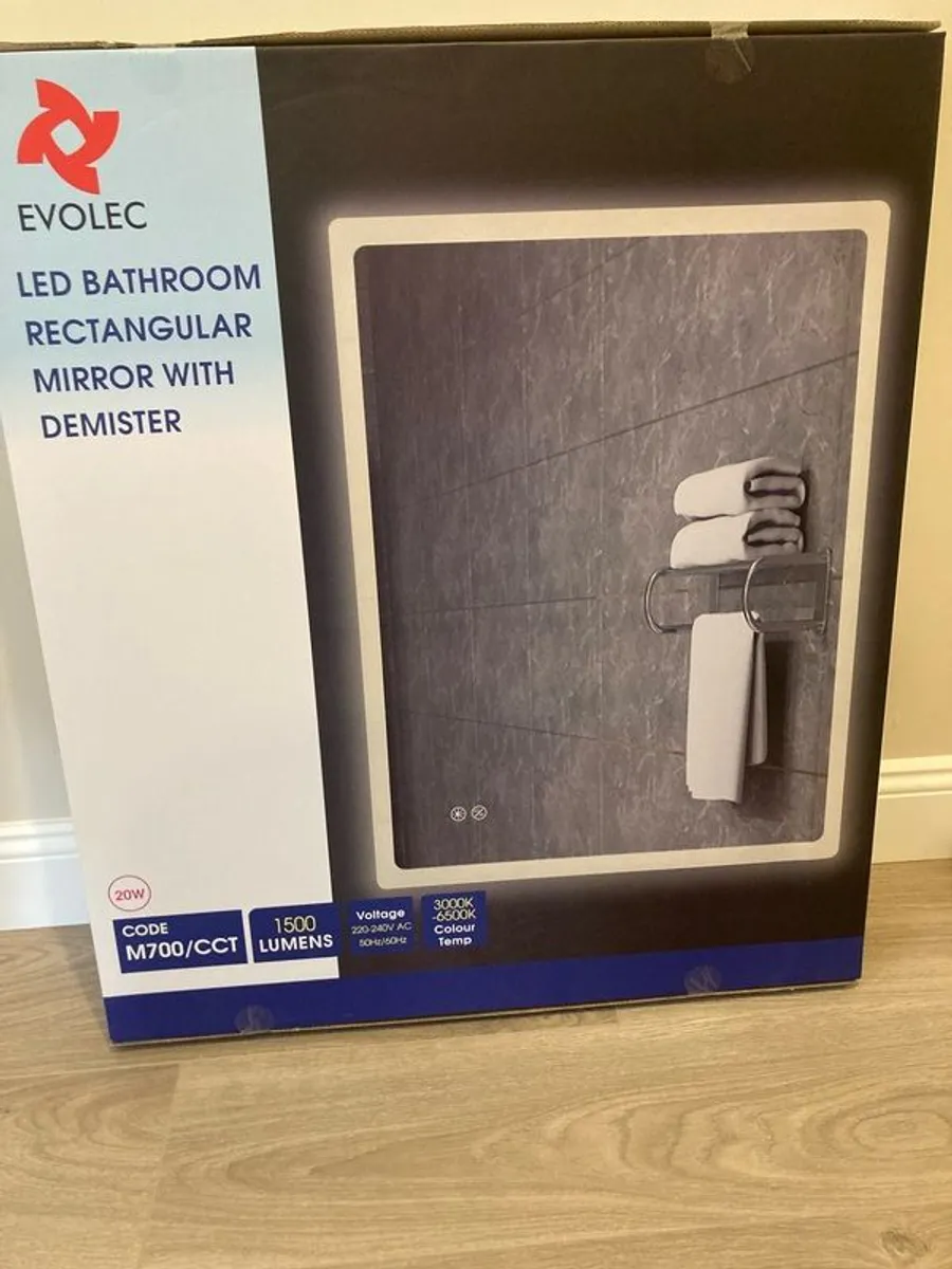 Bathroom mirror - Image 1