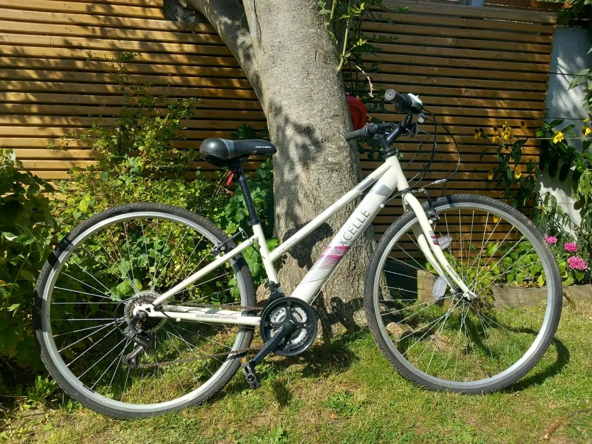 Ladies Bicycle - Image 2