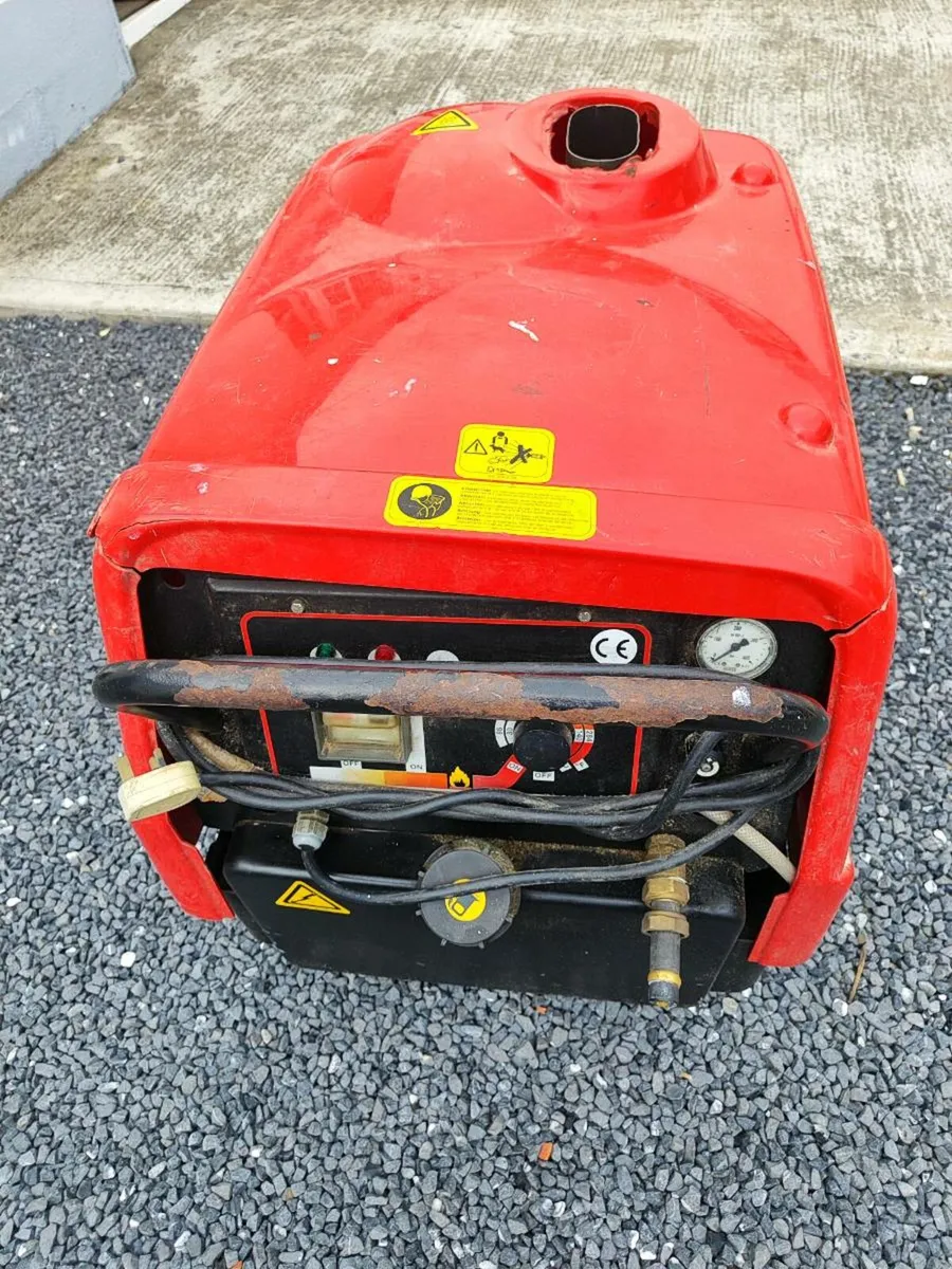 Power washer - Image 1