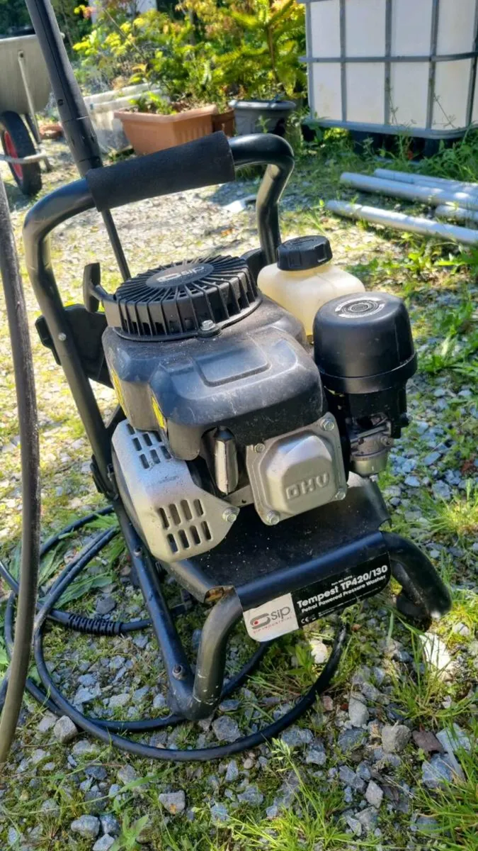 Petrol power washer - Image 2