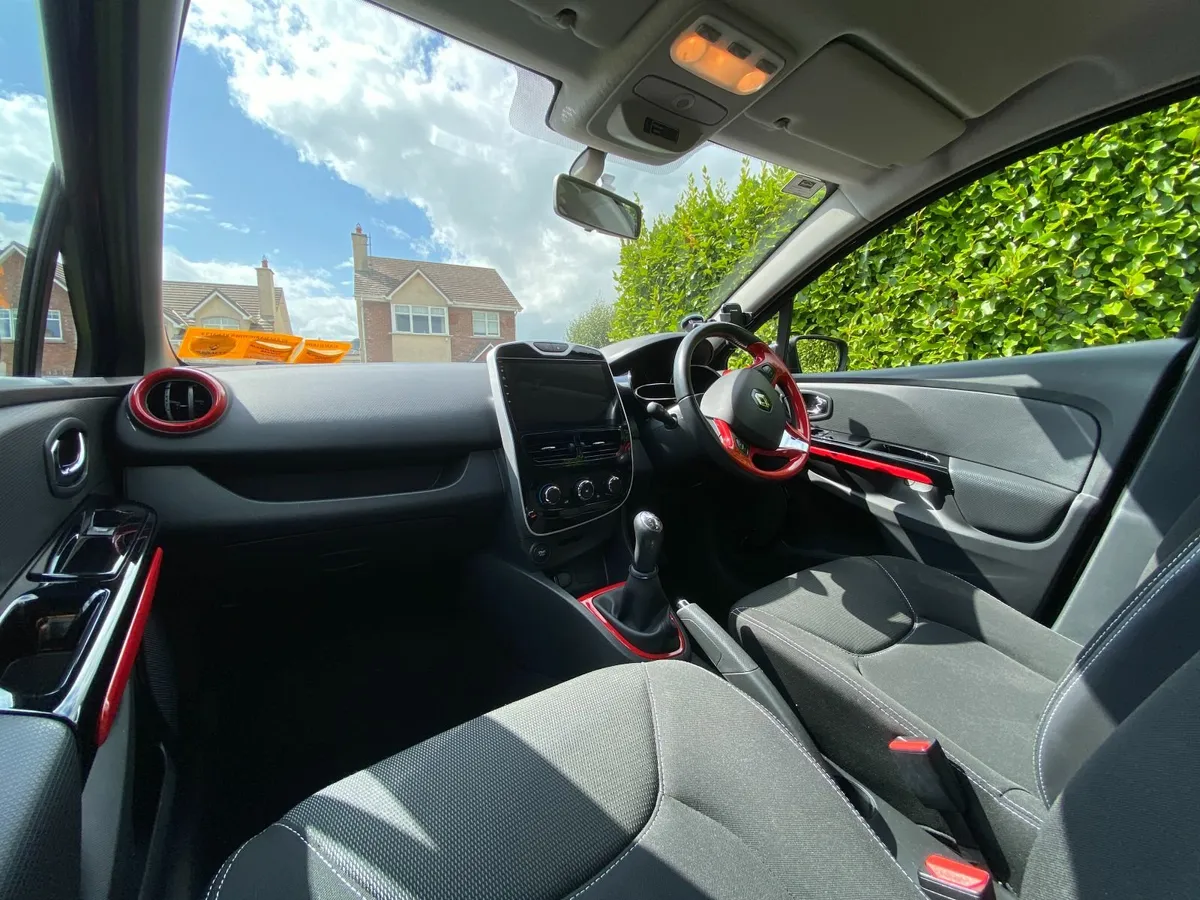 Renault Clio 2014 - Very low mileage - Image 4