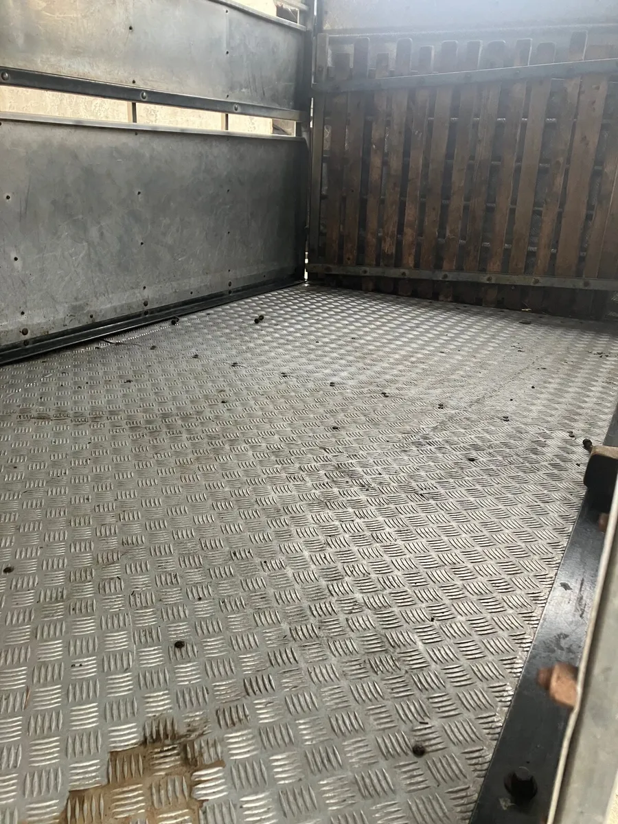 Cattle Trailer - Image 4