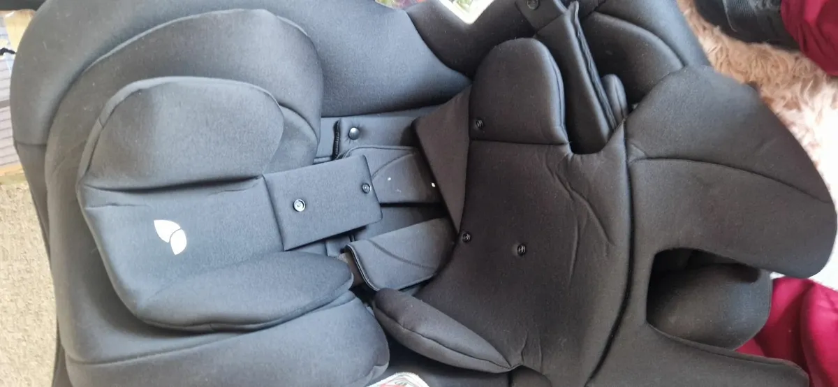 Car seat - Image 4