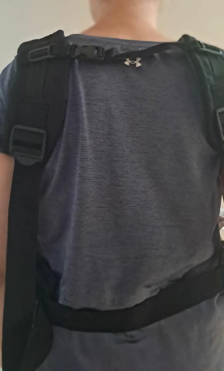 Baby carrier/sling - Image 2
