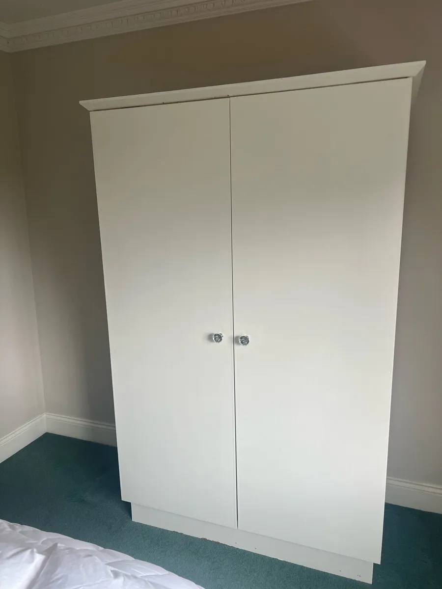 Wardrobe set - Image 1