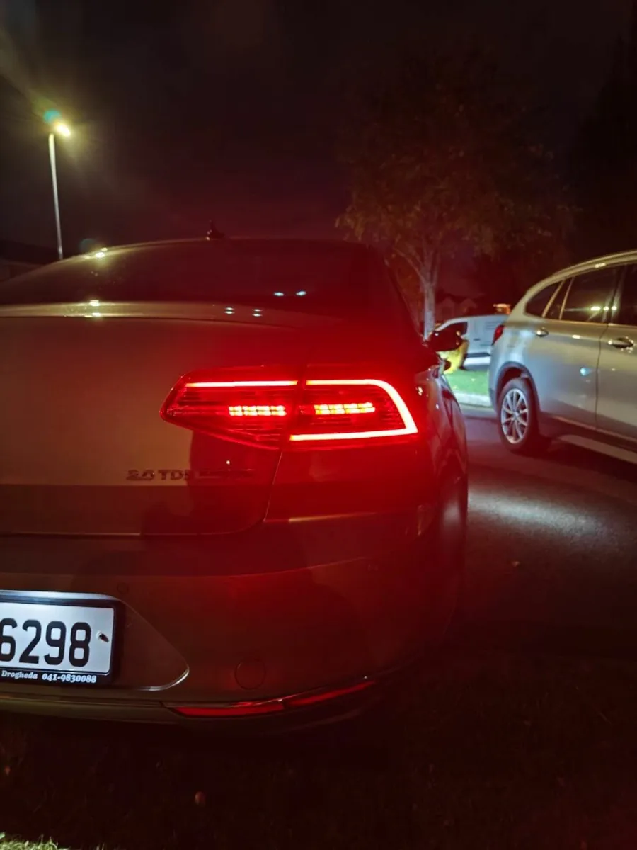 Volkswagen Passat 2.0 TDI GT BMT - Image 2