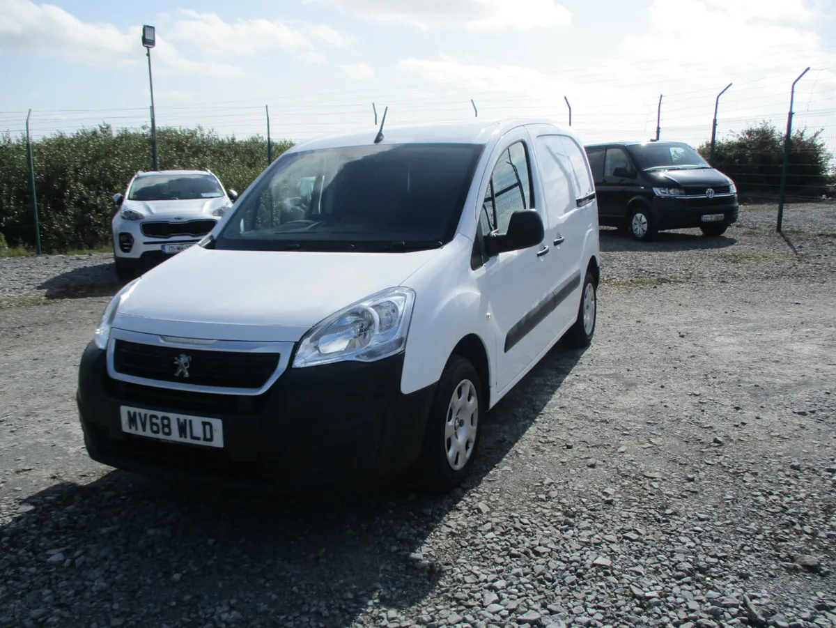 Peugeot Partner 2018 1.6 HDI  3 SEATER VAN 90 BHP - Image 3