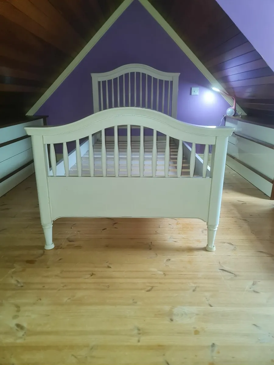 Single Bed - Image 2