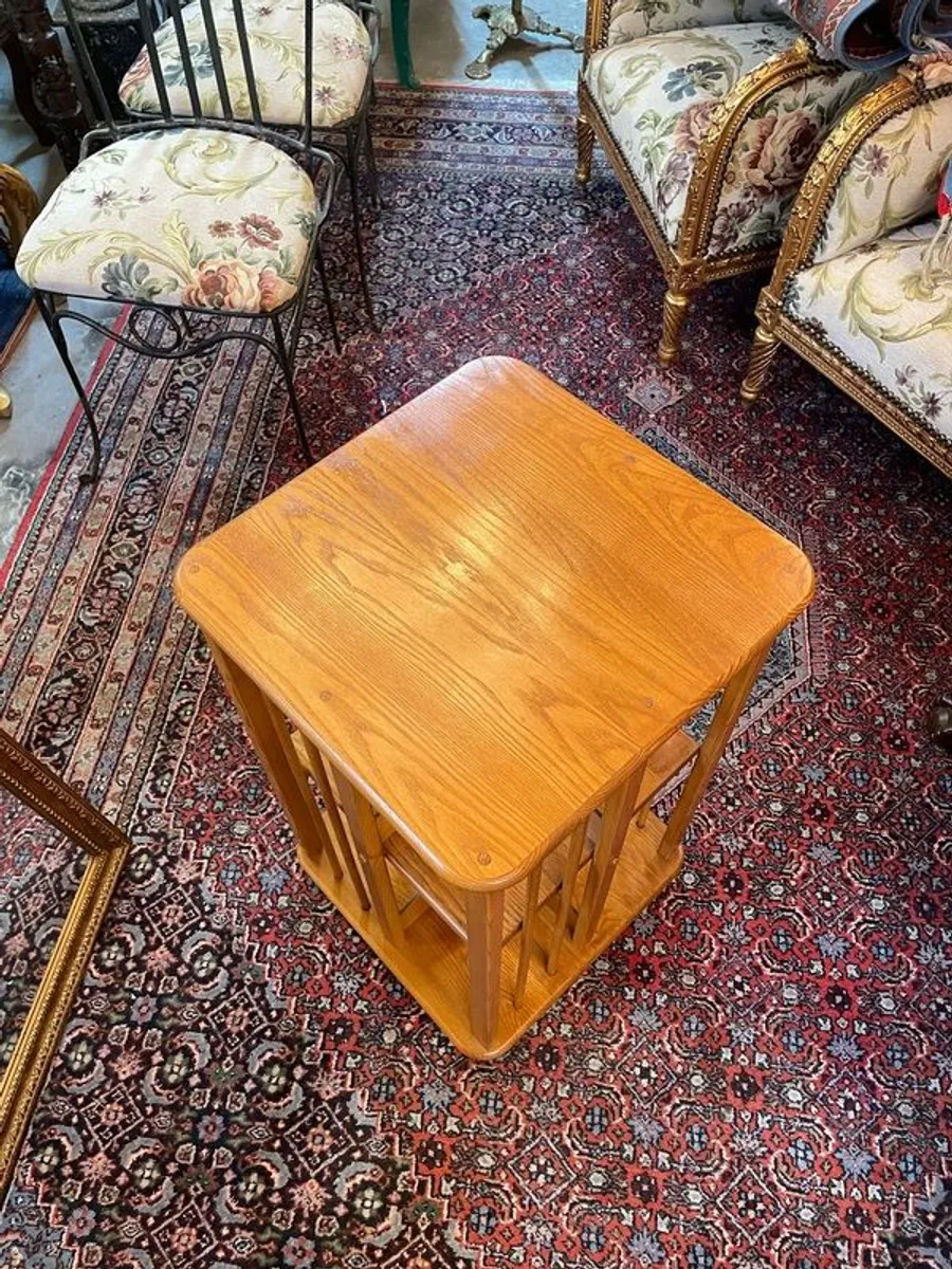 Lovely Late 20th Century Elm Wood Revolving Bookcase in Ercol Style. - Image 3