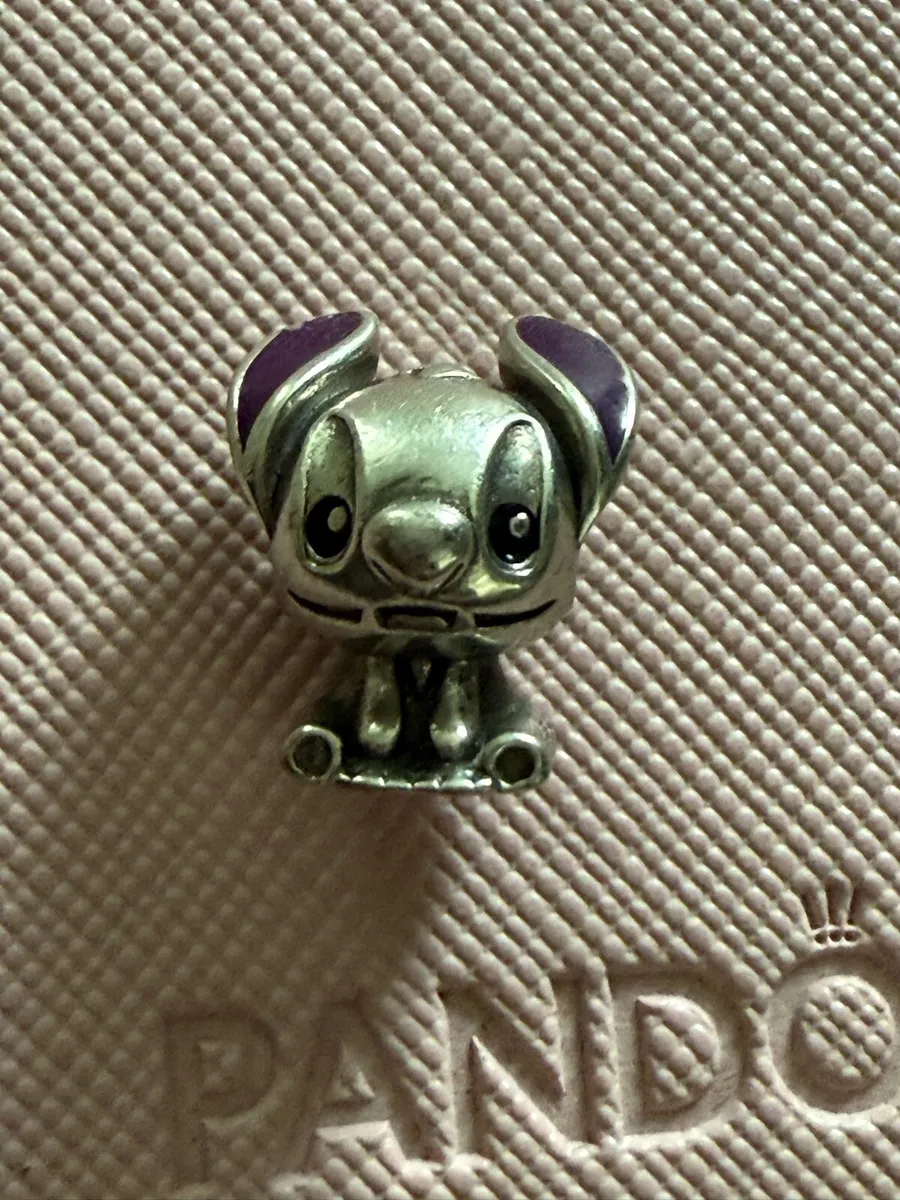 Pandora stitch charm - Image 1