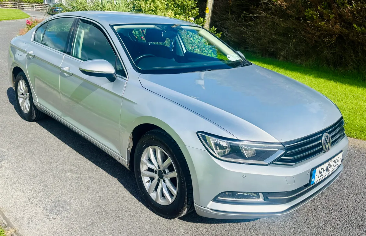 2015 VOLKSWAGEN PASSAT 1.6 TDI - Image 1