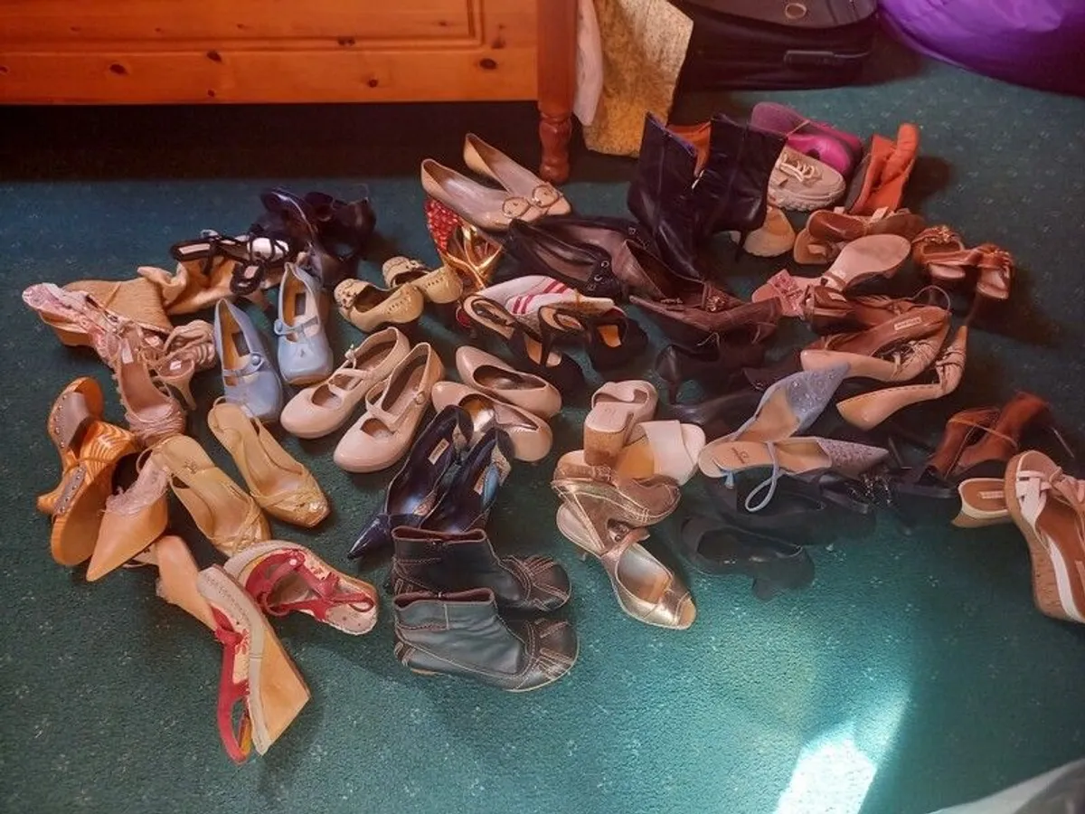 Amazing  shoes for sale. - Image 3