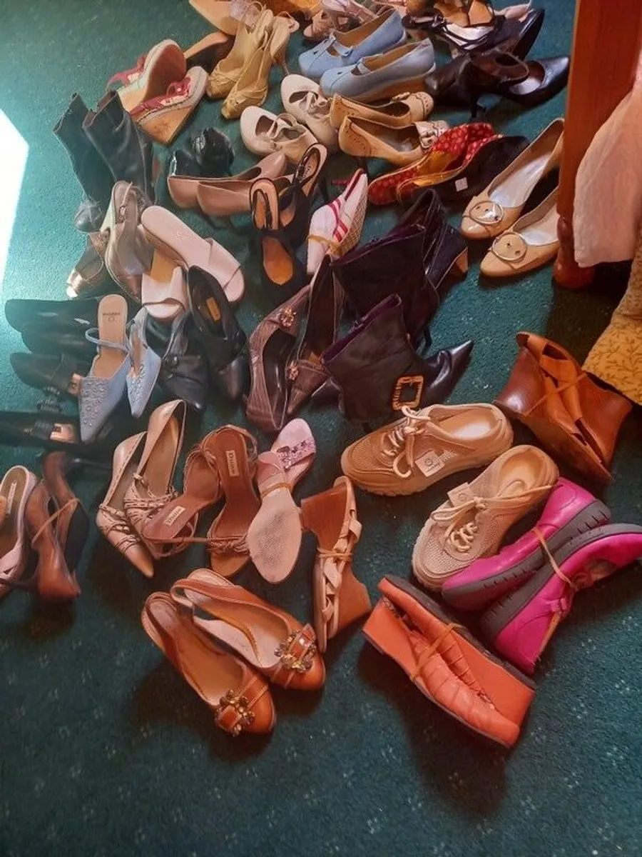 Amazing  shoes for sale. - Image 4