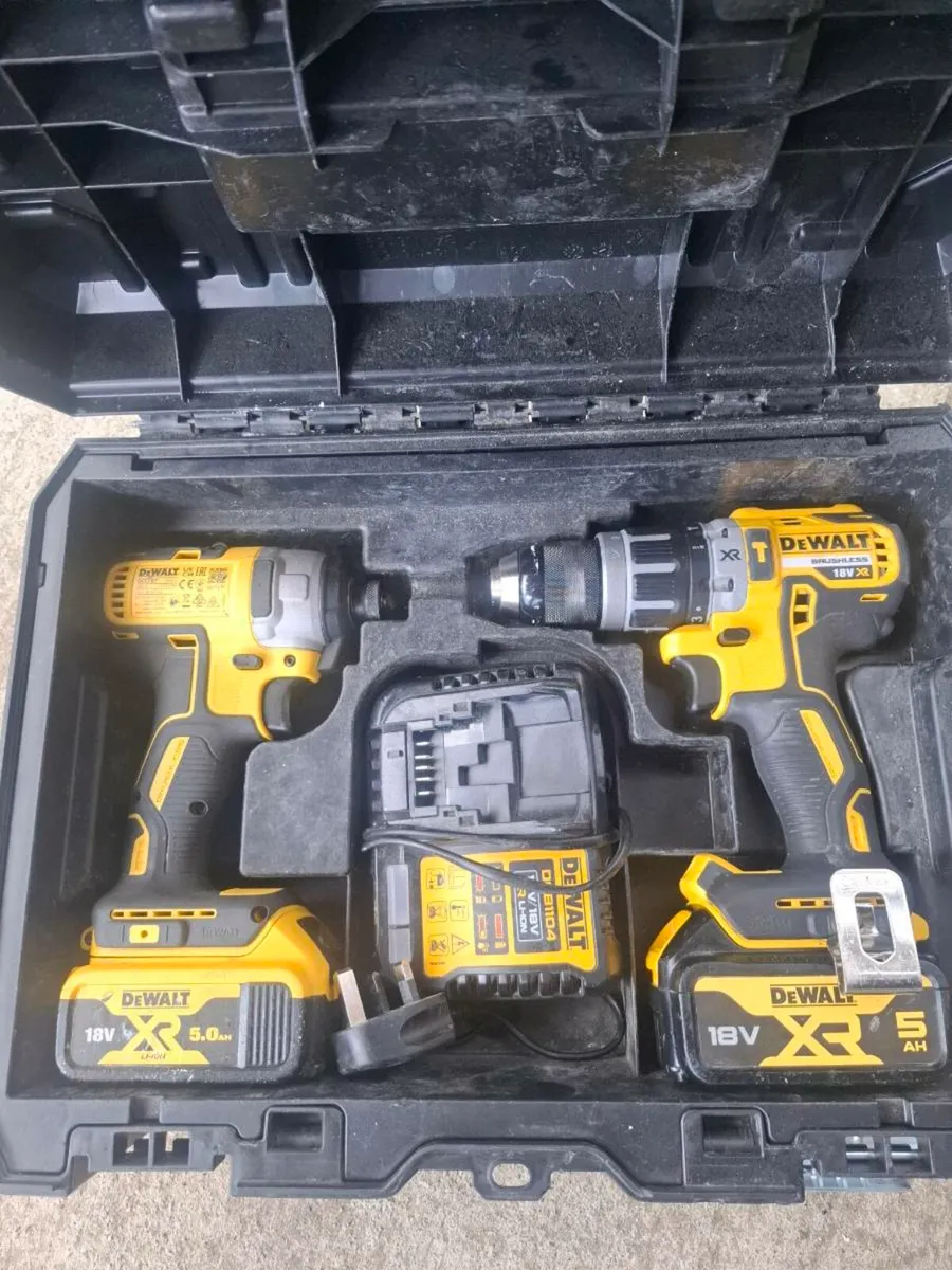 Dewalt