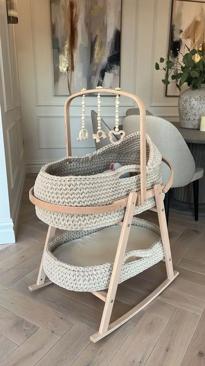 Moses Basket - 4 Piece - Image 1