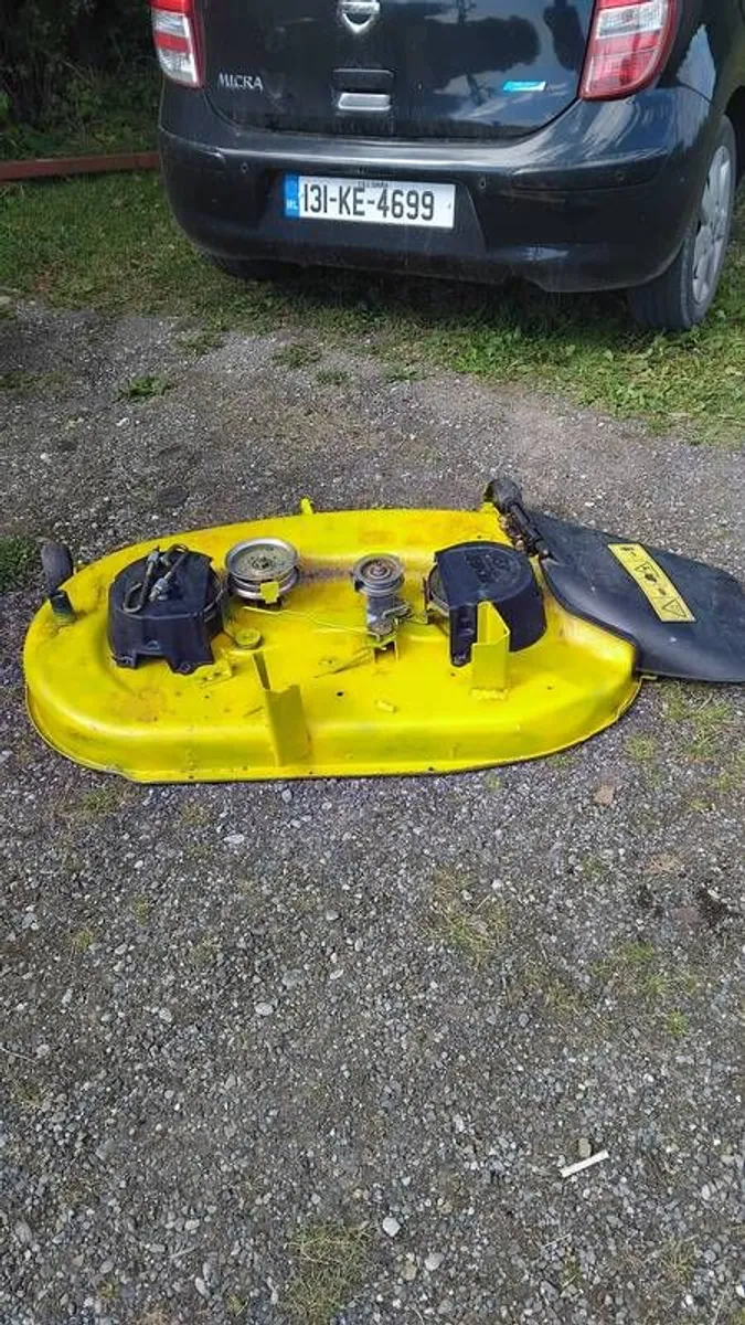 ride on mower deck 42 inch JOHN DEERE - Image 1
