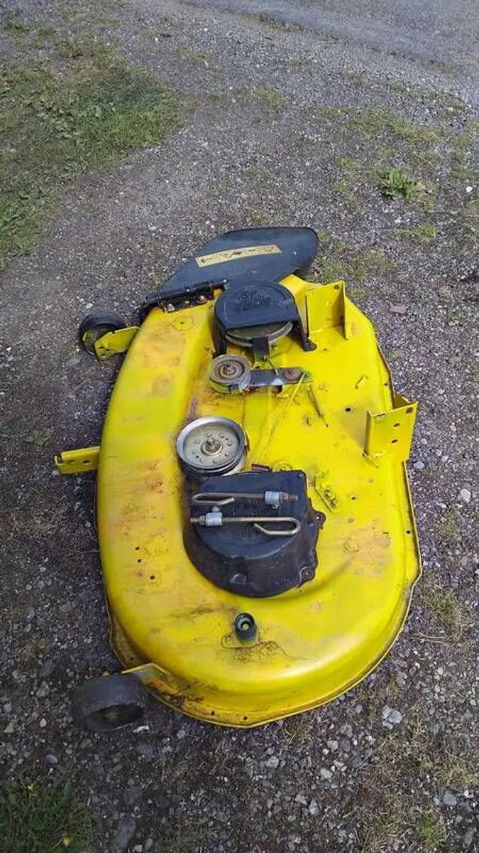 ride on mower deck 42 inch JOHN DEERE - Image 2
