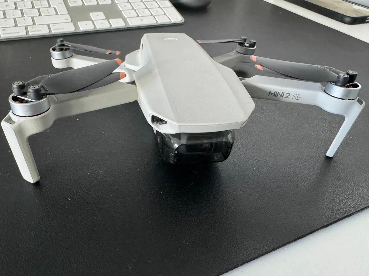 DJI Mini 2 SE Drone / DJI Drone / DJI Mini - Image 1
