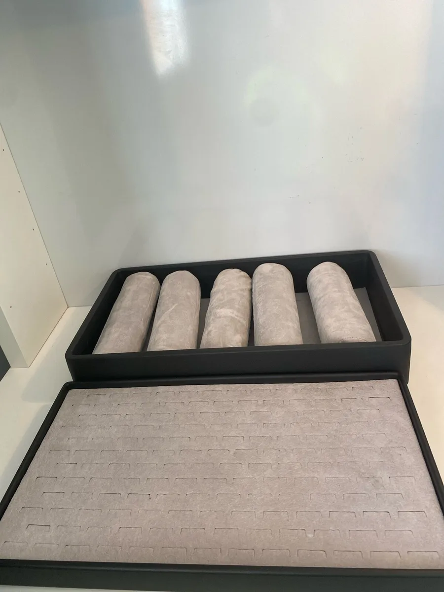 Jewlerry holders - Image 1