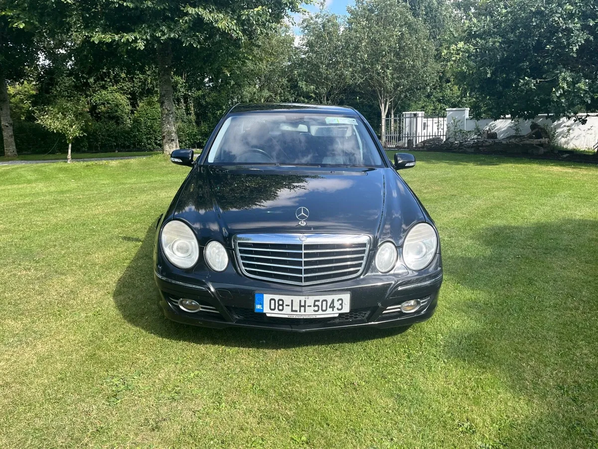Mercedes-Benz E-Class 2008 - Image 2