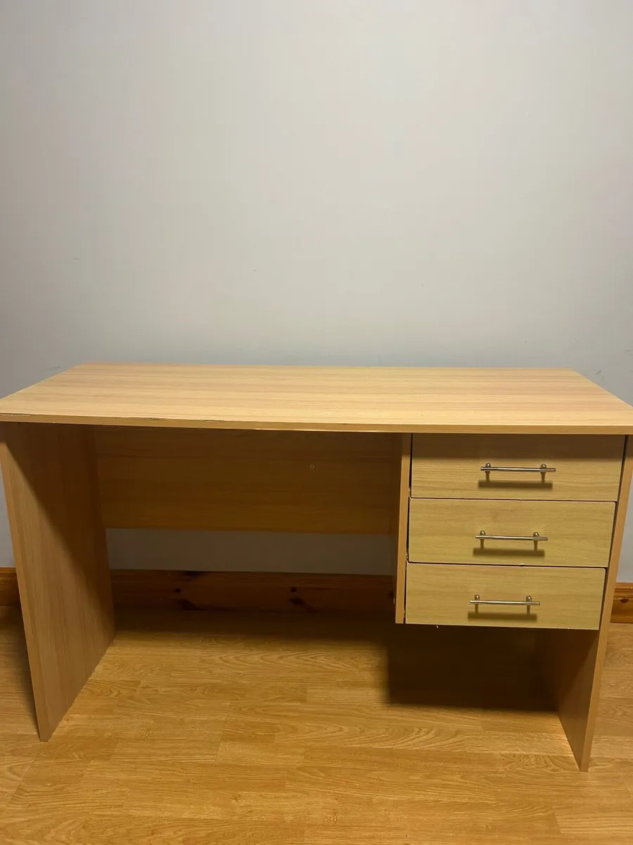 Desk - Image 3