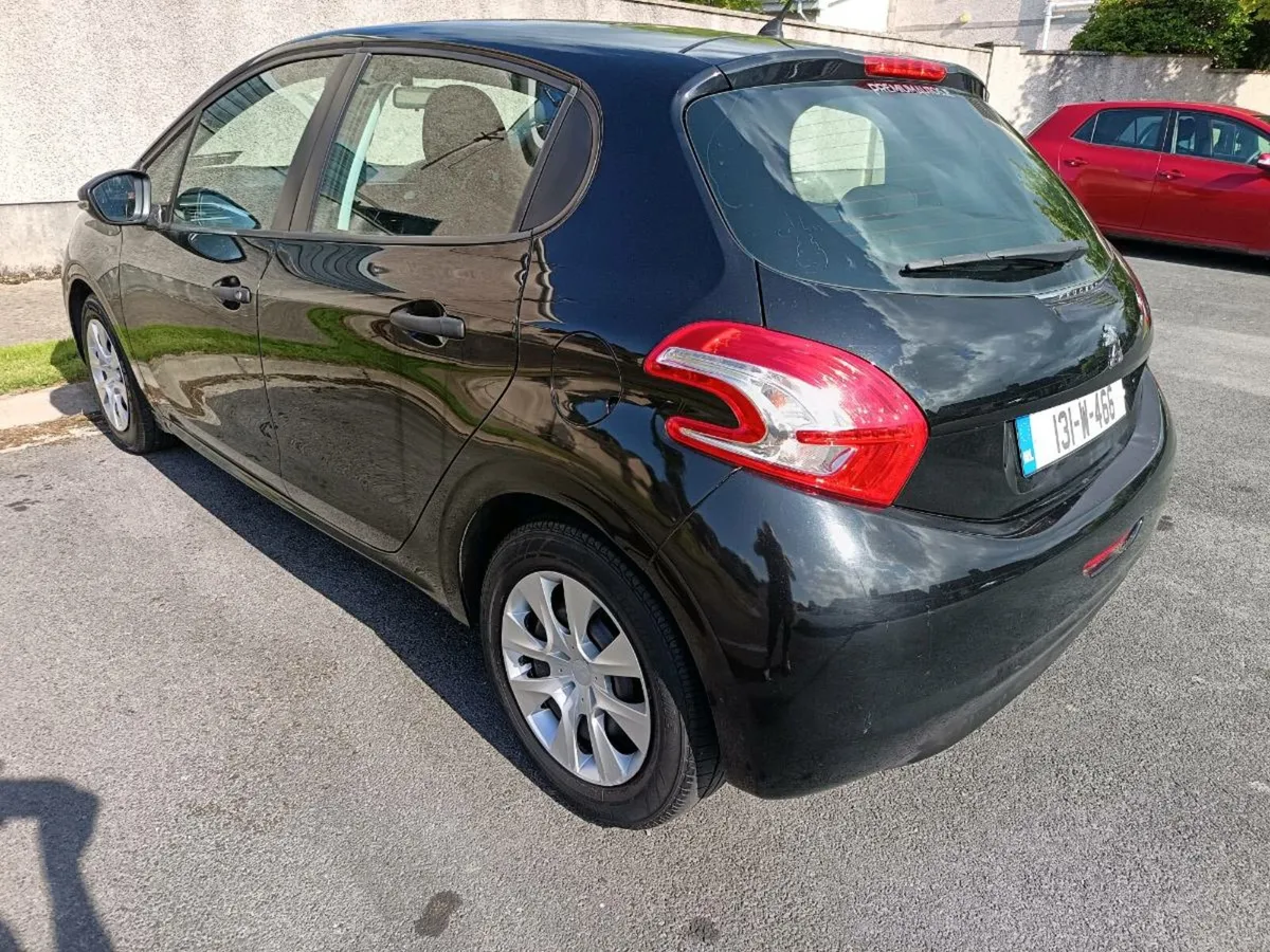 Peugeot 208 1.0L petrol new N. C. T - Image 4