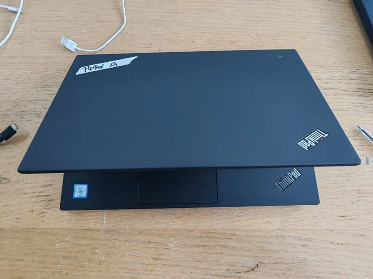 laptop - Image 1