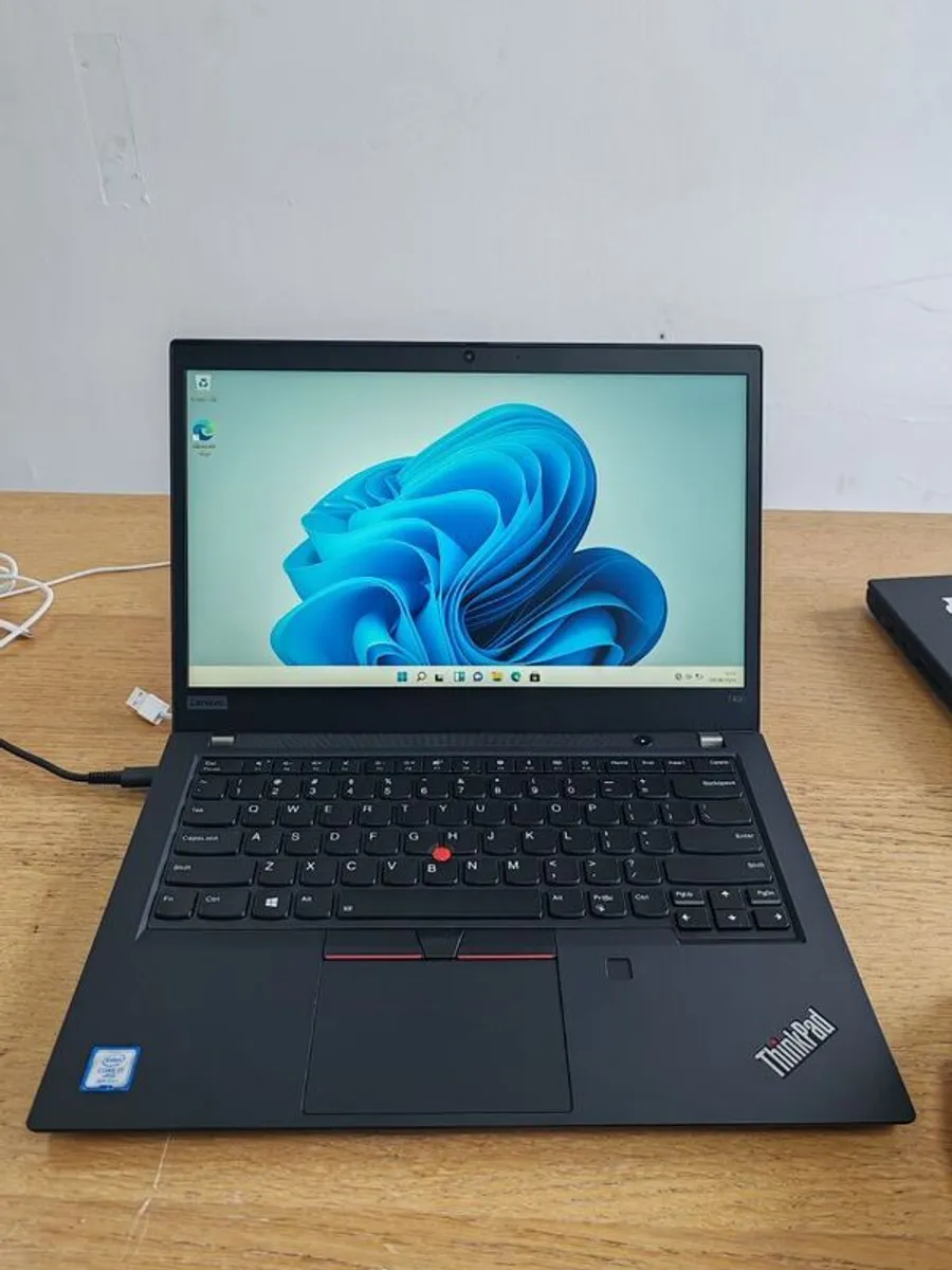 laptop - Image 4