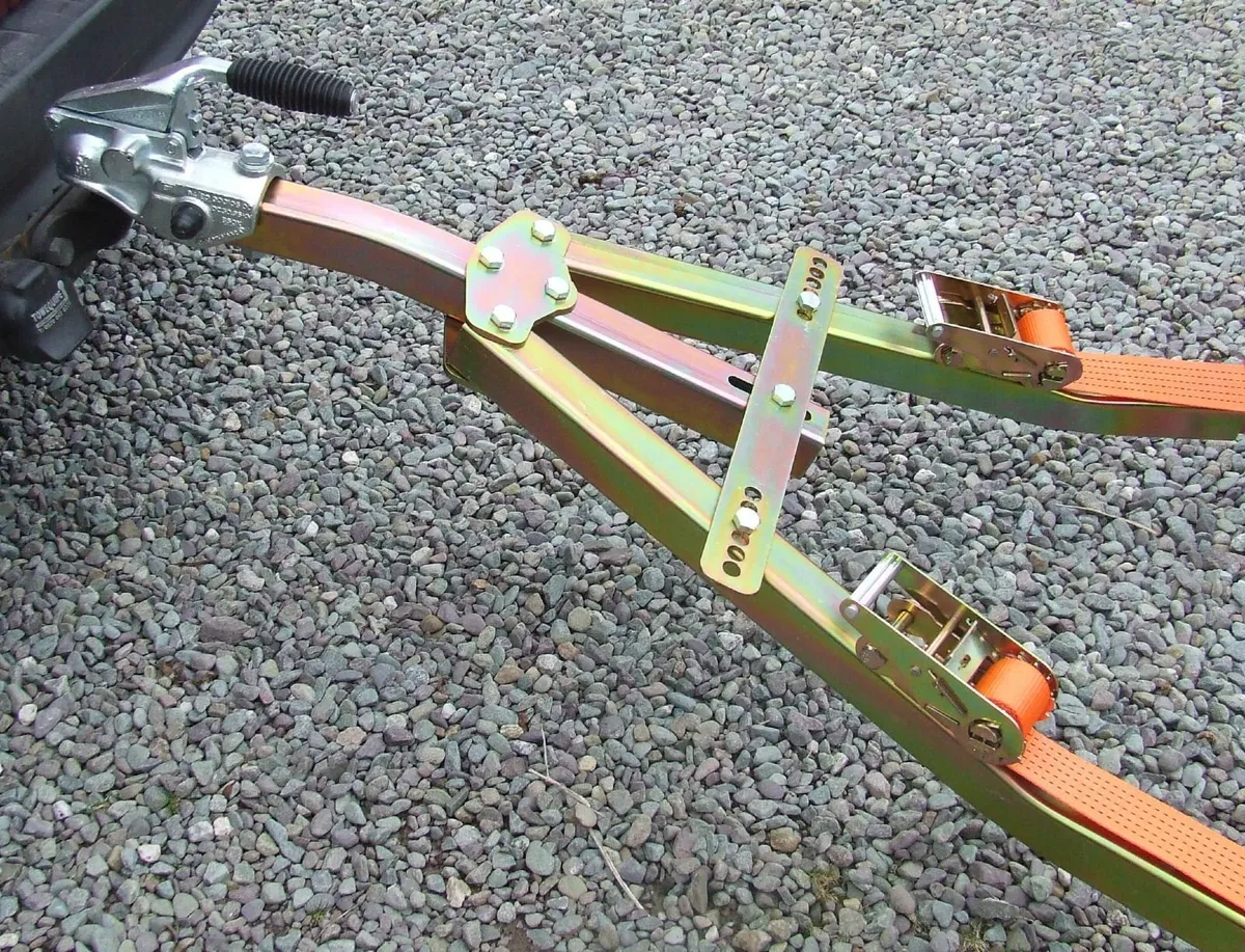 TOWING  A  FRAMES. 3 SIZES  COURIER   DELIVERY. - Image 3