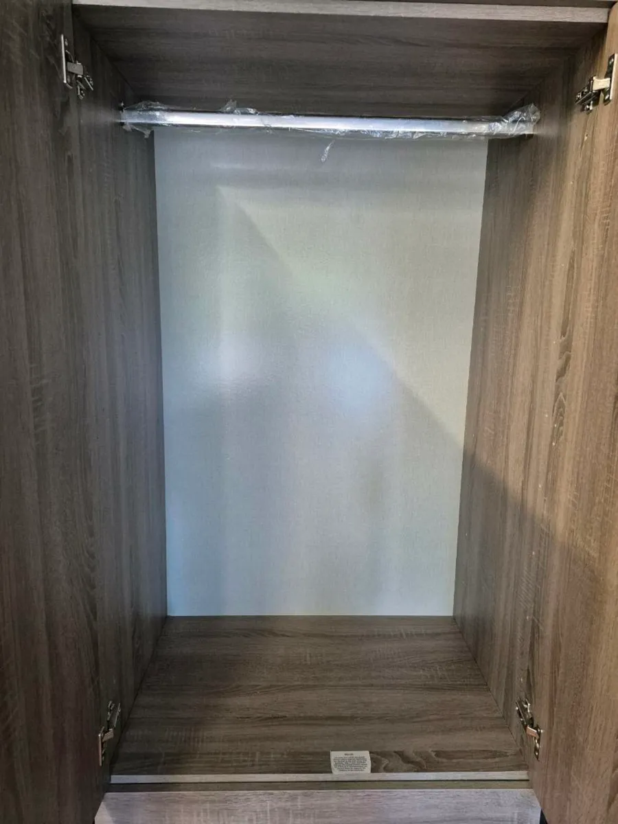 Wardrope - Image 2