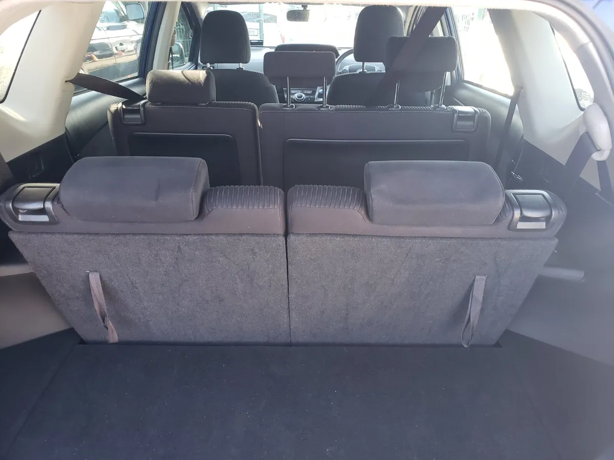 Toyota Prius 2016 - Image 2