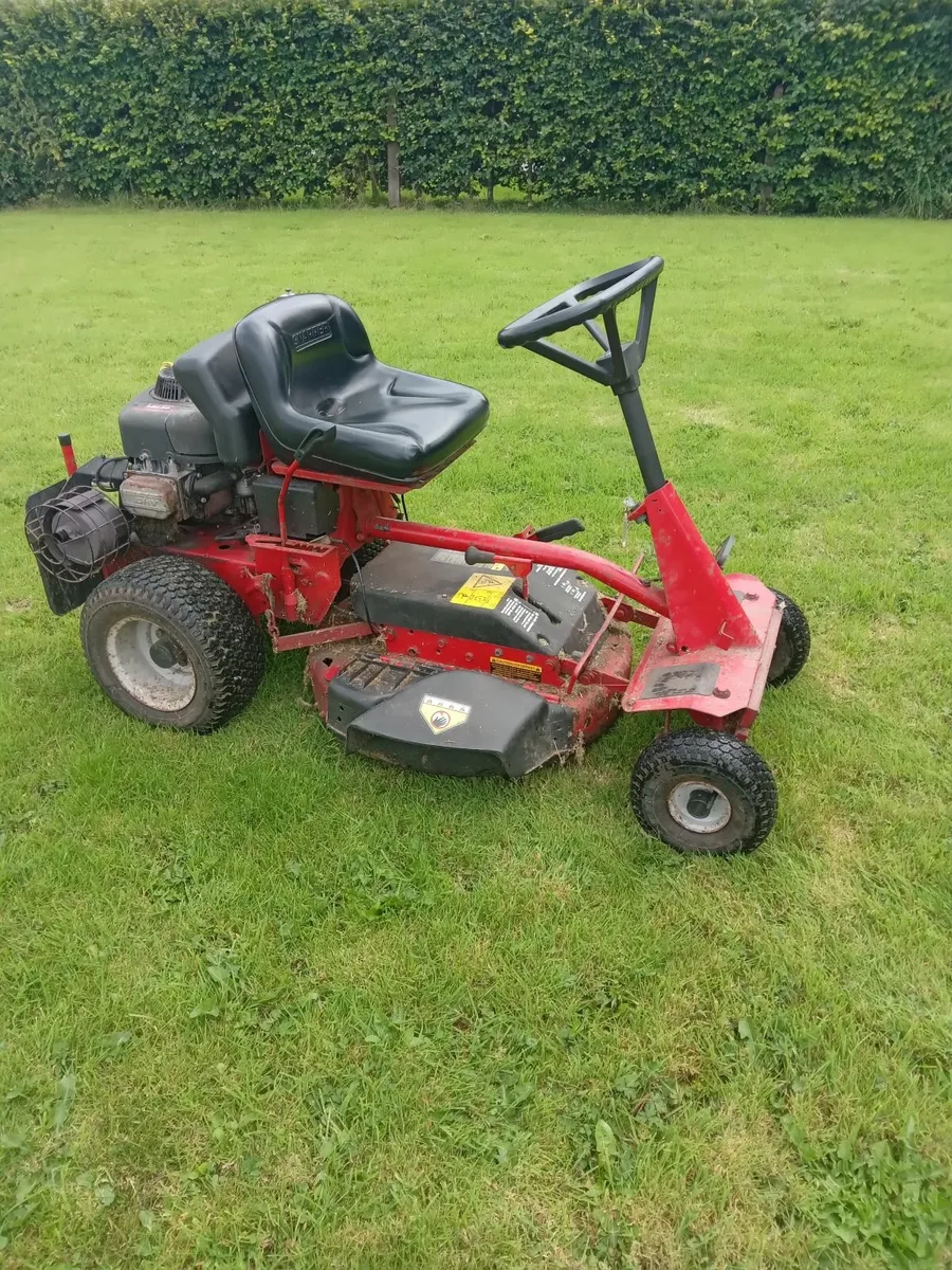 SNAPPER ride on lawnmower - Image 3