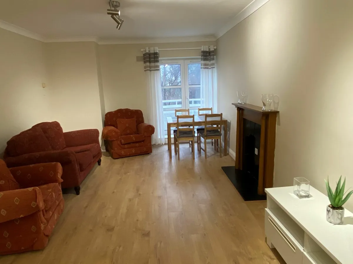 2 Seater Sofa + 2 Armchairs Dublin 7 - Image 2