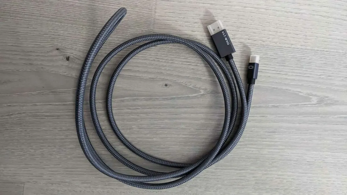 Mini Display Port To Display Port 1.4 Cable