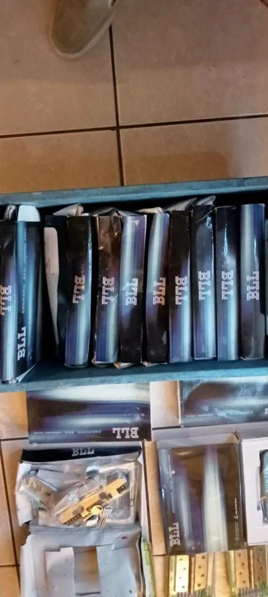 Joblot Door Hinges & Door Handles (BRAND NEW) - Image 4