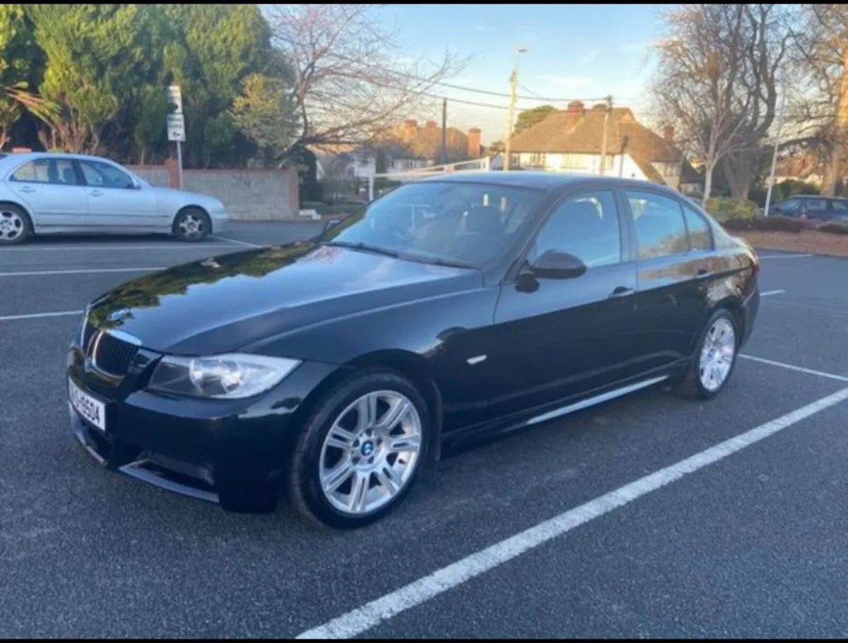 BMW 318i - Image 2