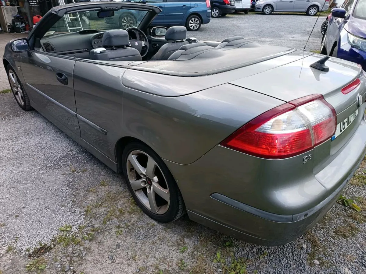 Sabb convertible 1.8 Tubro petrol - Image 4
