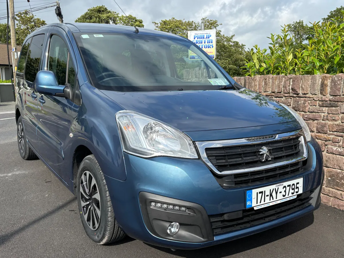 Peugeot Partner Wheelchair accessible only 24000 m - Image 2