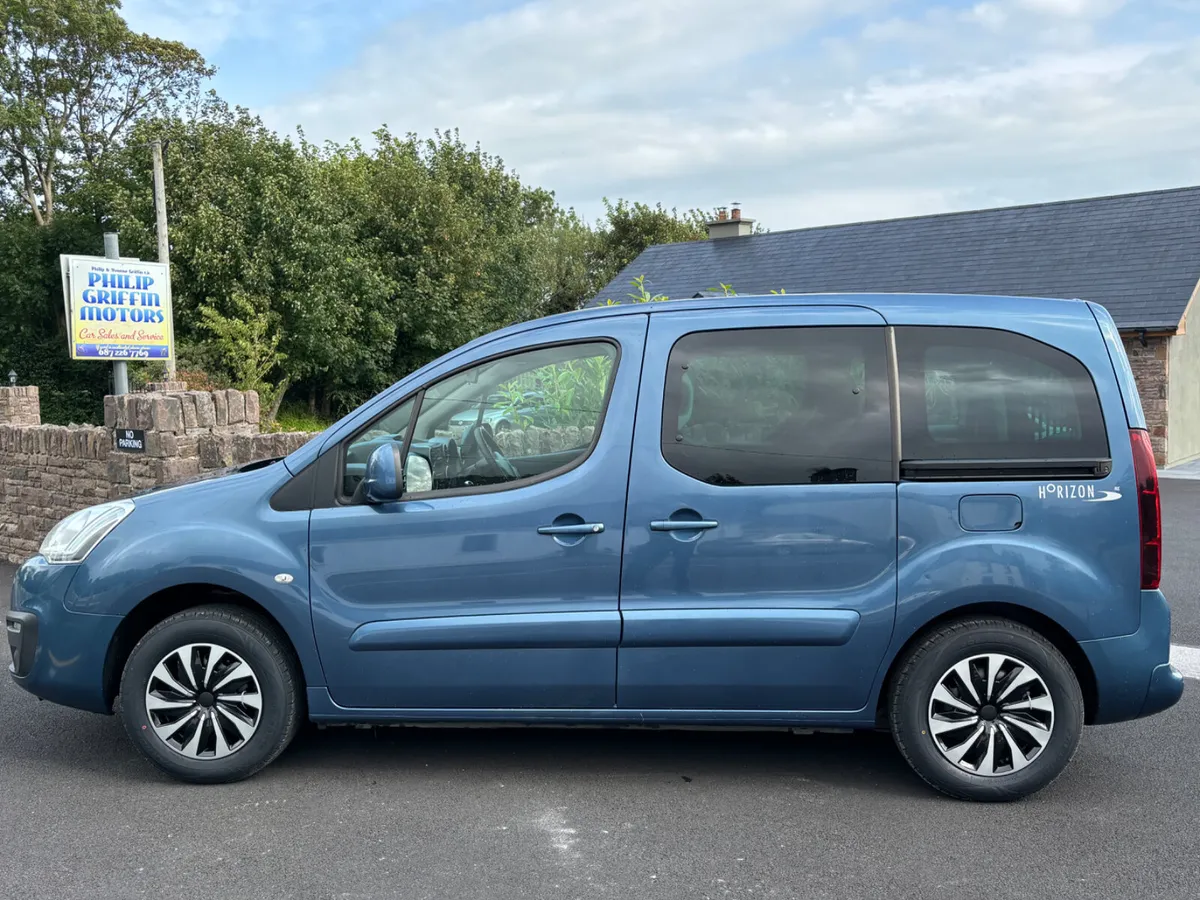 Peugeot Partner Wheelchair accessible only 24000 m - Image 4