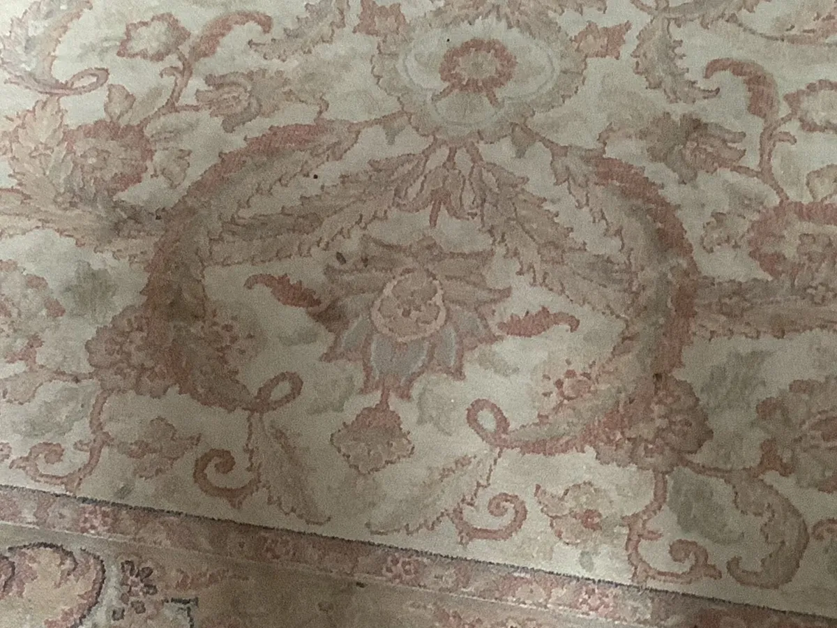Royal Keshan Handmade Rug - Image 1