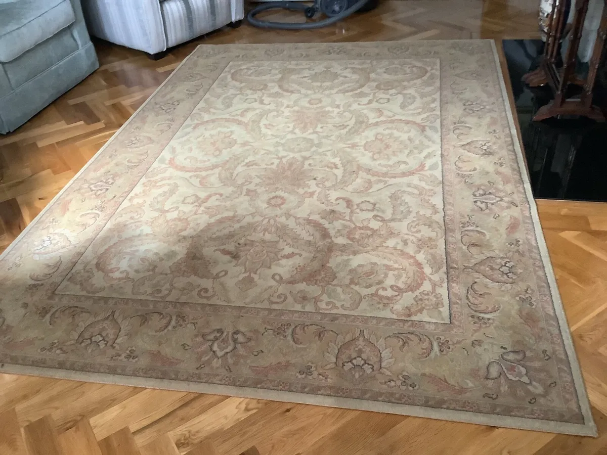 Royal Keshan Handmade Rug - Image 3