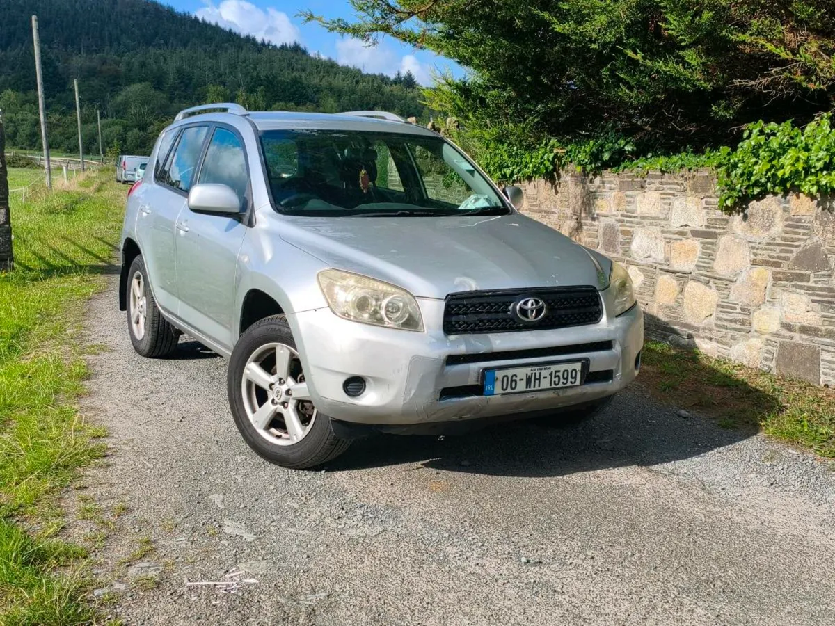 Toyota RAV 4 - Image 1