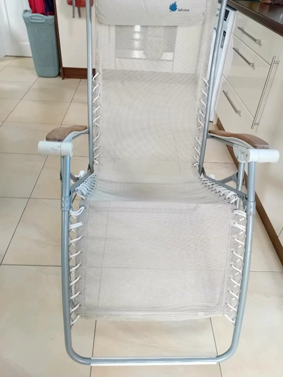 FOLDING FULL LENGHT GARDEN CHAIR