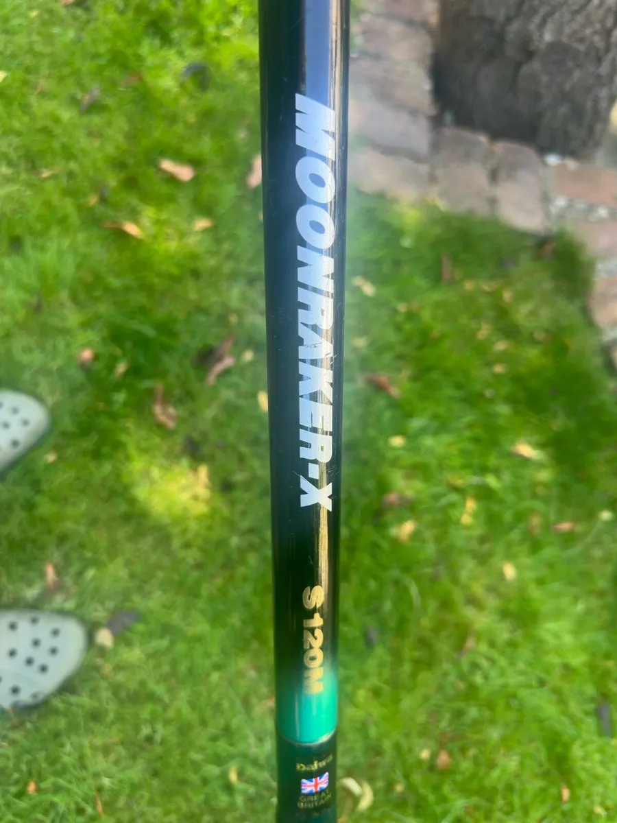 2 beachcaster multiplier fishing rods - Image 3