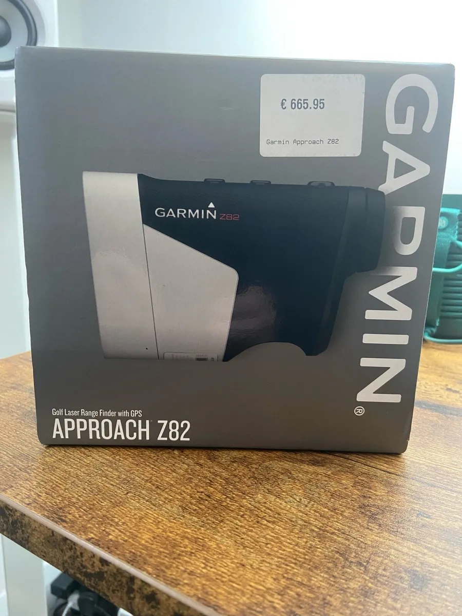 Garmin Golf GPS Watch & Range Finder - Image 3