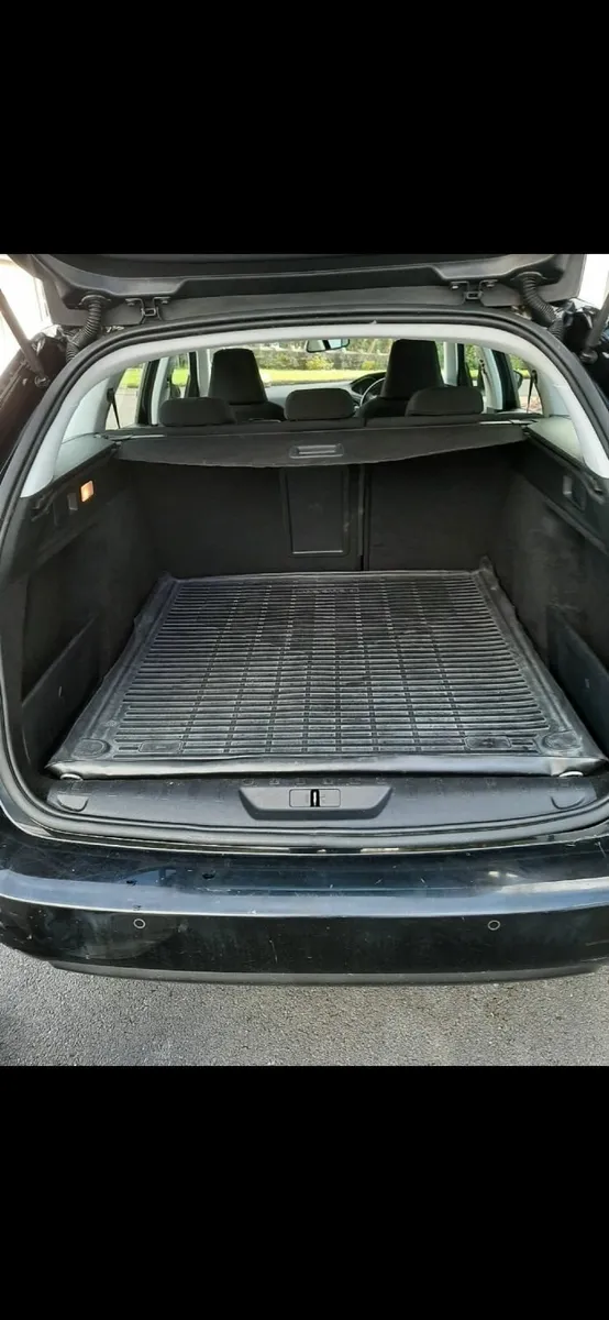 Peugeot 308 2016 - Image 3