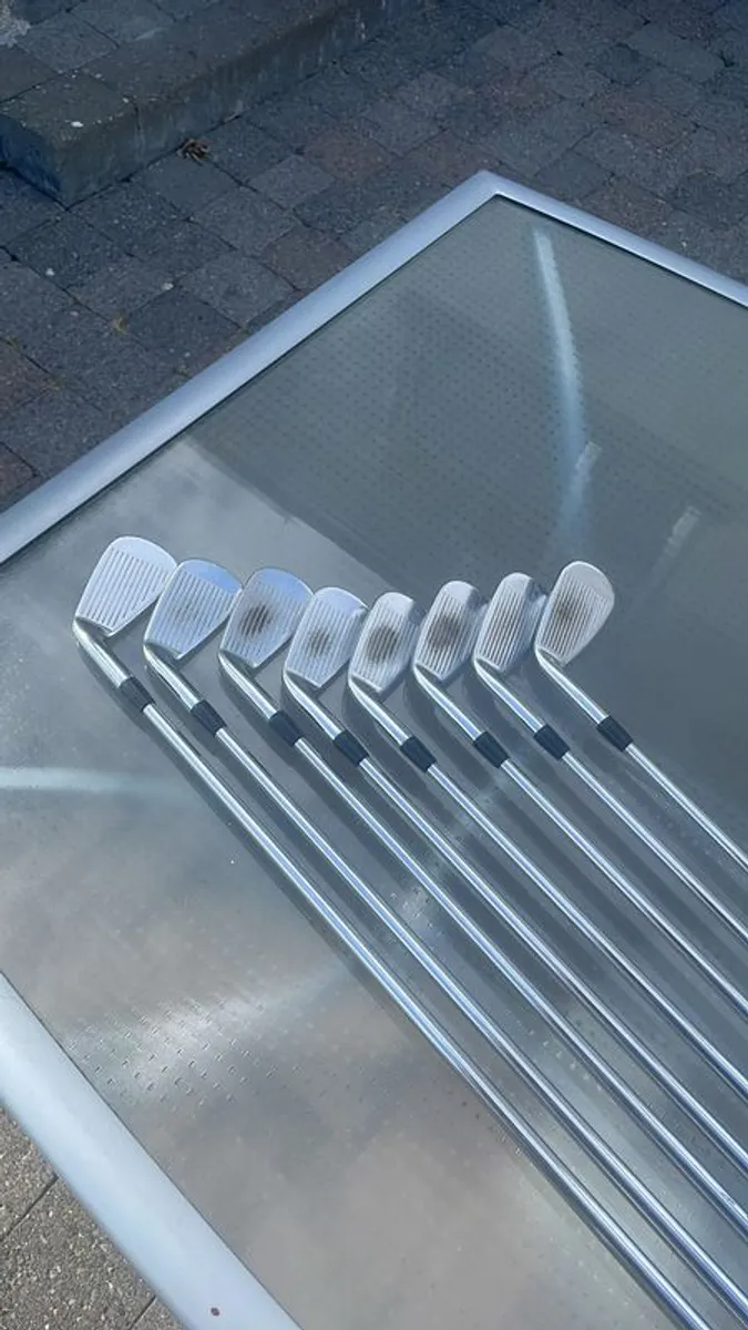 Golf Irons - Image 1