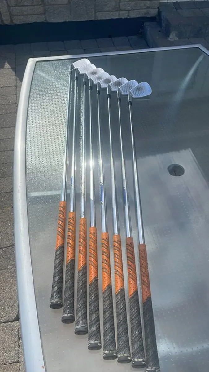 Golf Irons - Image 2