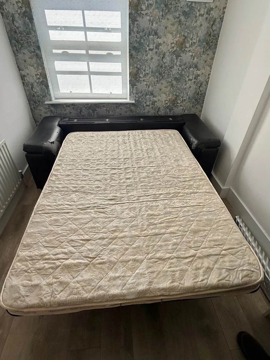 FREE Leather sofa bed - Image 4